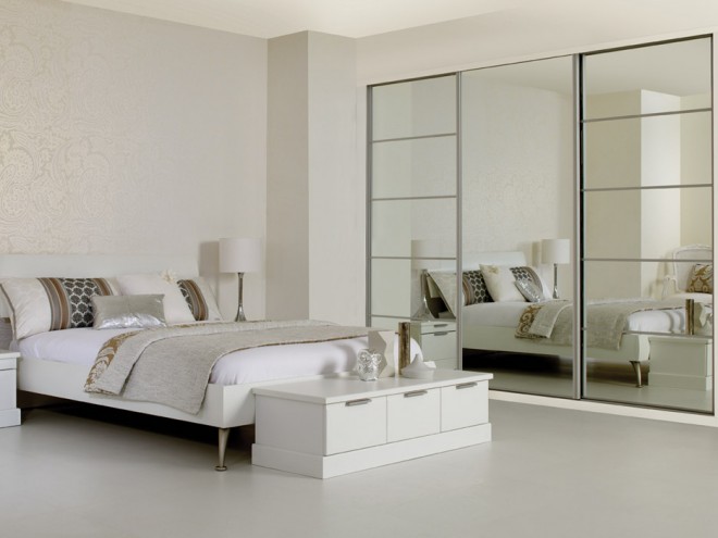 Distinction 5 panel sliding wardrobe