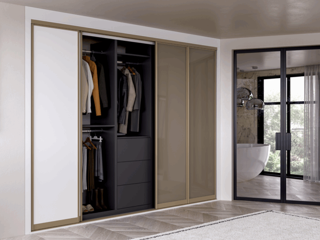 single panel 1 935 x 700